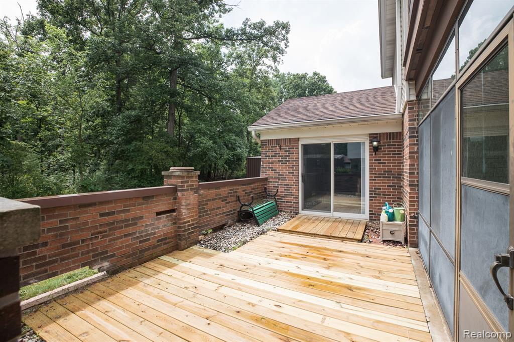 8629 MATHIAS Drive, 48, Grosse Ile, MI 48138 — Photo 4