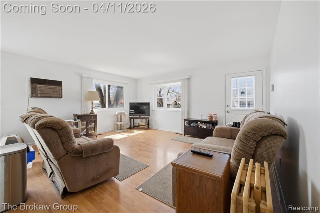 90 N Josephine Avenue, Waterford, MI 48328 — Photo 11
