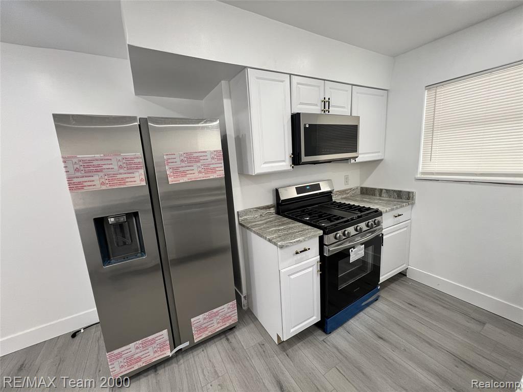 7639 Faust Avenue, Detroit, MI 48228 — Photo 16