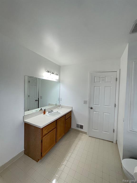 53775 CRANSTON Drive, Macomb, MI 48042 — Photo 38