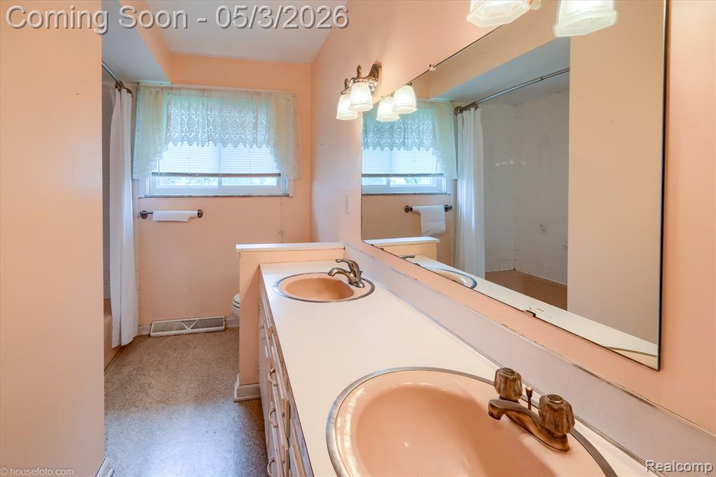 6080 Shattuck Road, Saginaw, MI 48603 — Photo 29