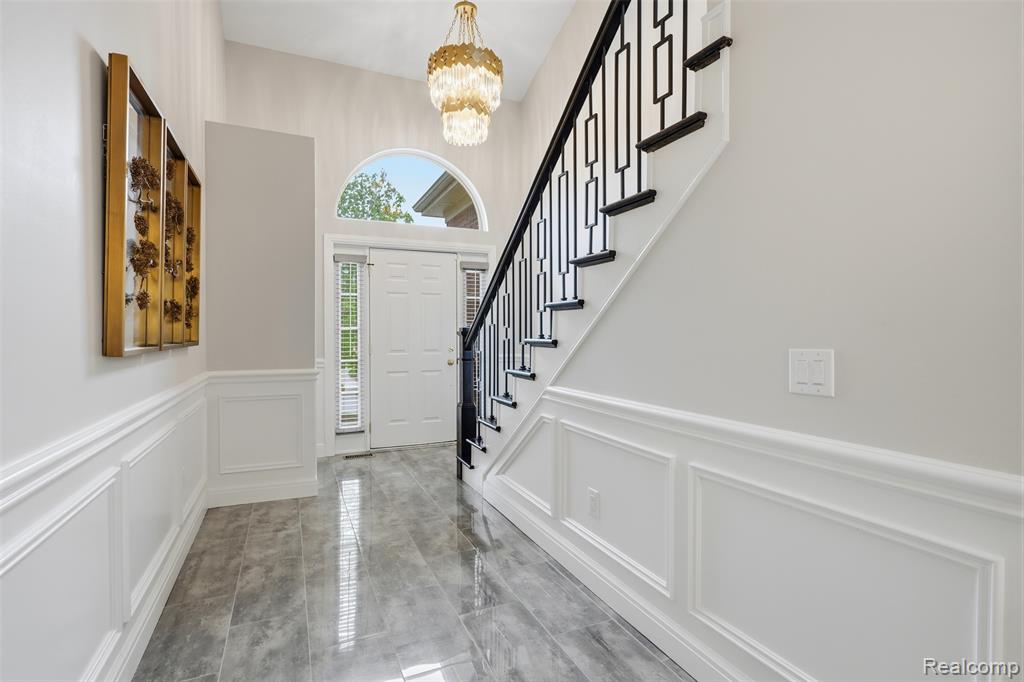 4212 April Lane, Sterling Heights, MI 48310 — Photo 22