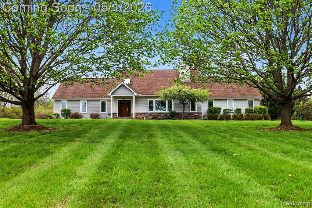 10741 W Braemar, Holly, MI 48442 — Photo 2