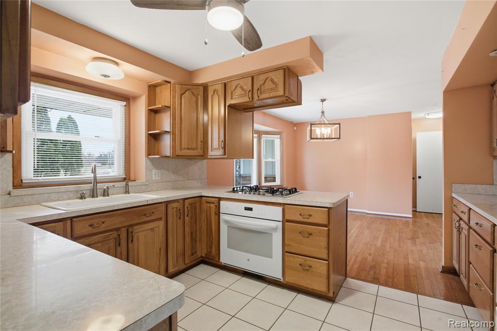 29256 Utley Road, Farmington, MI 48334 — Photo 18