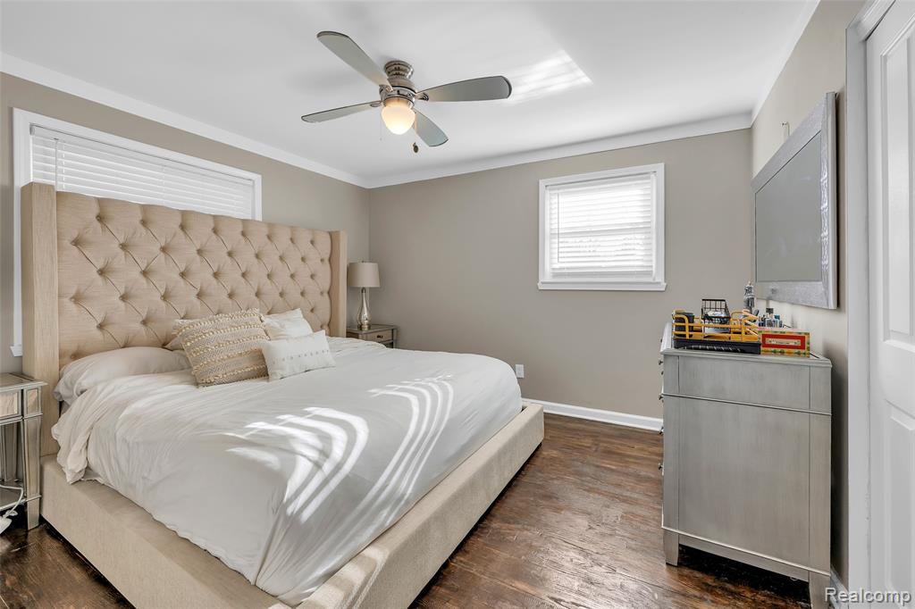 6120 Kinloch Street, Dearborn Heights, MI 48127 — Photo 14