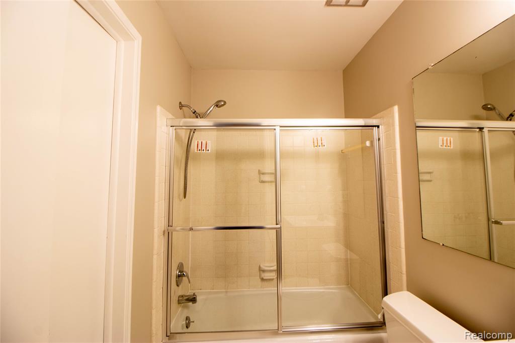 3425 Burbank Drive, Ann Arbor, MI 48105 — Photo 5