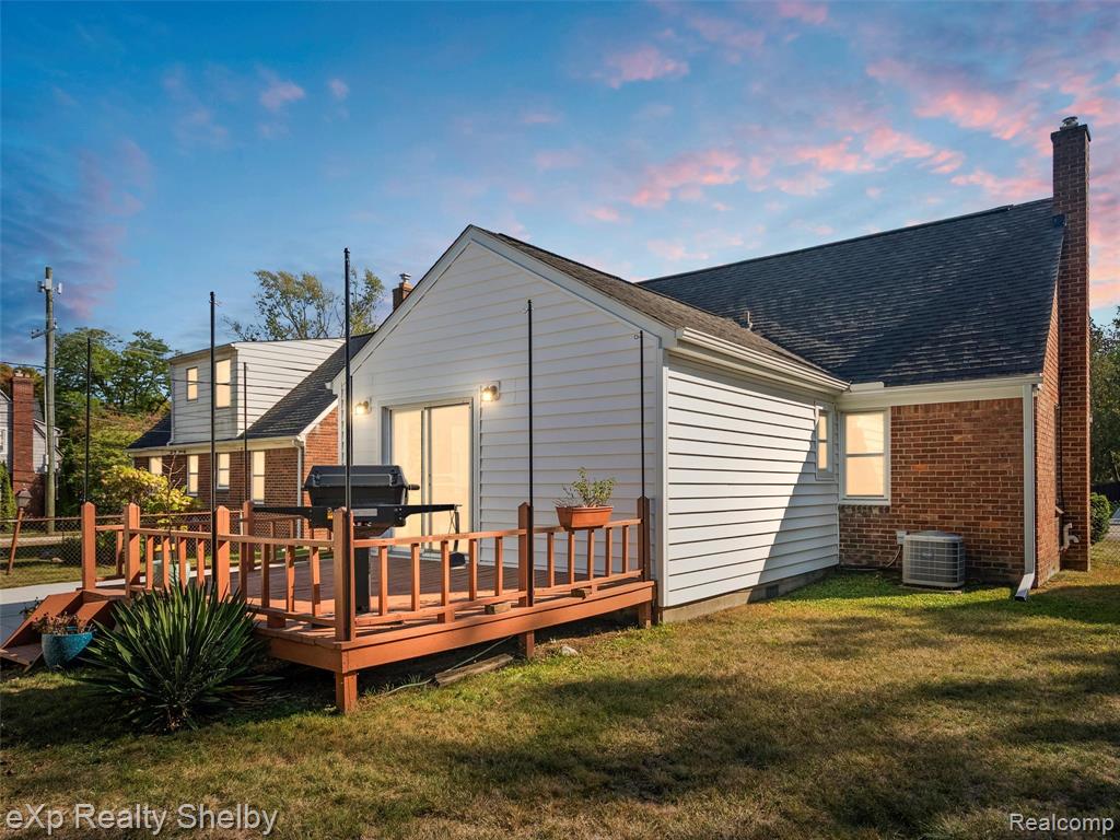 606 Catalpa Drive, Royal Oak, MI 48067 — Photo 35