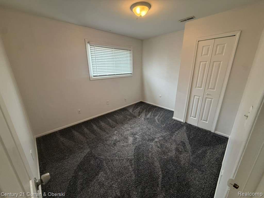 5665 Nightingale Street, Dearborn Heights, MI 48127 — Photo 7