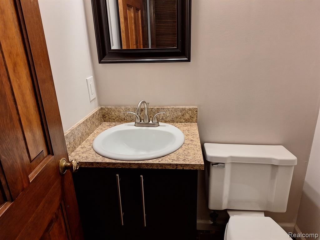 610 W 4TH Street, Royal Oak, MI 48067 — Photo 11