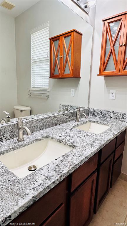40420 BLYTHEFIELD Lane, Canton, MI 48188 — Photo 17