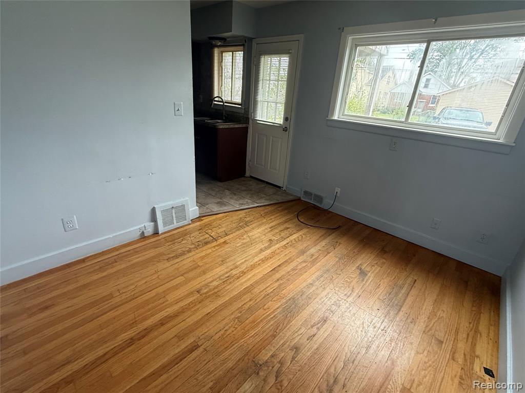 6306 Schaefer Road, Dearborn, MI 48126 — Photo 8