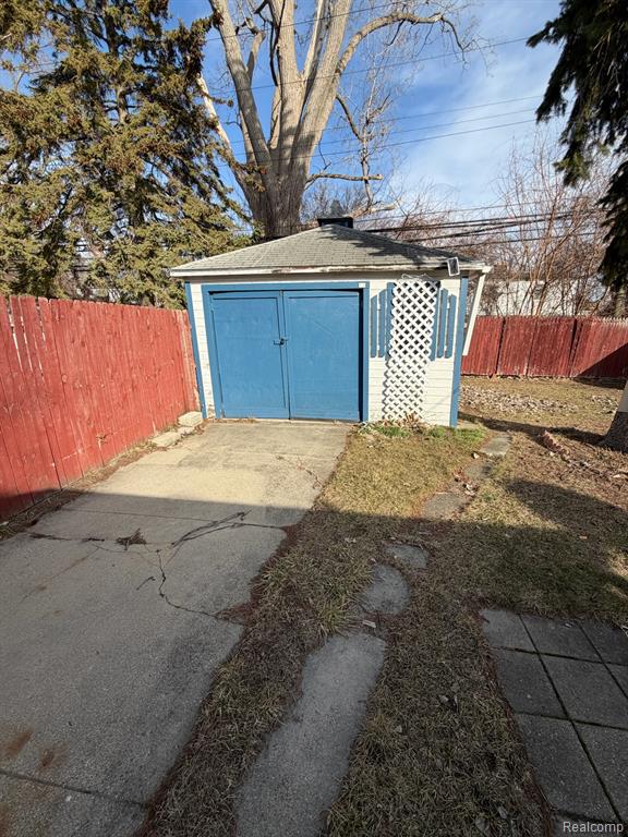 18034 Tracey Street, Detroit, MI 48235 — Photo 20