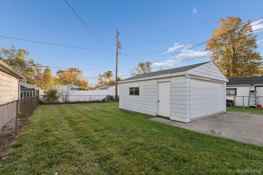 7606 Cavell Street, Westland, MI — Photo 24