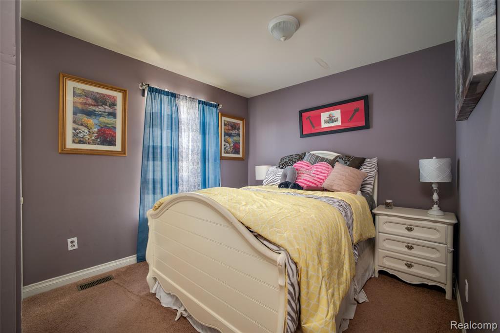 28136 Fortson Lane, Inkster, MI 48141 — Photo 16