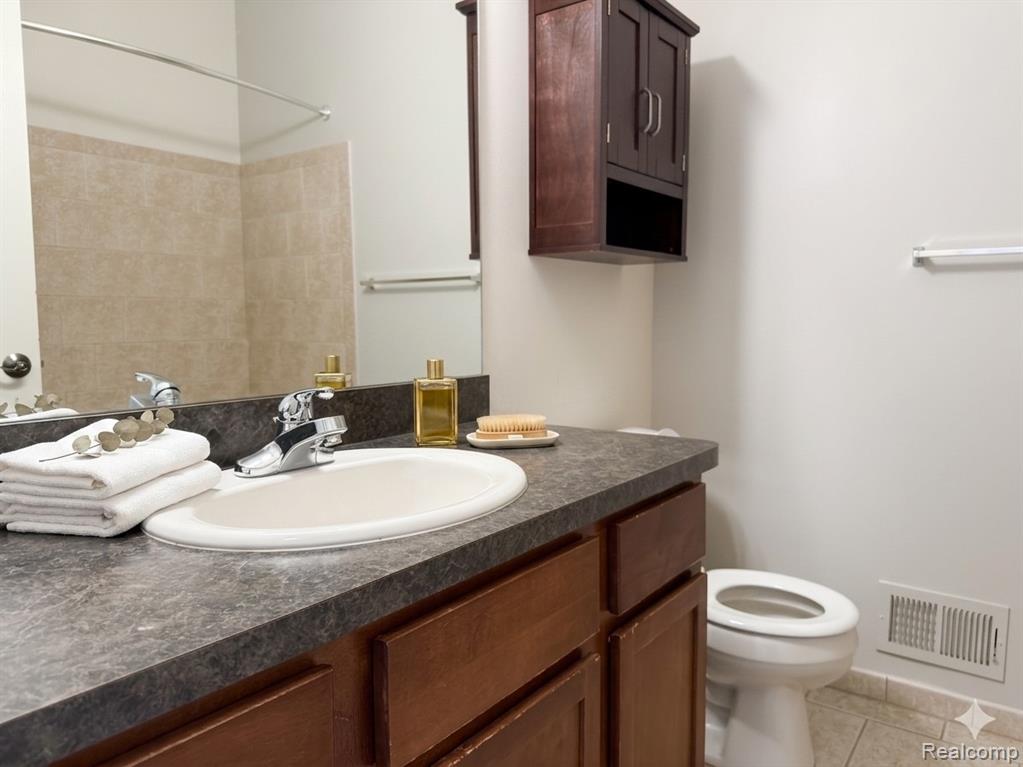 5151 PARSLEY Drive, #33, Shelby Twp, MI 48316 — Photo 15