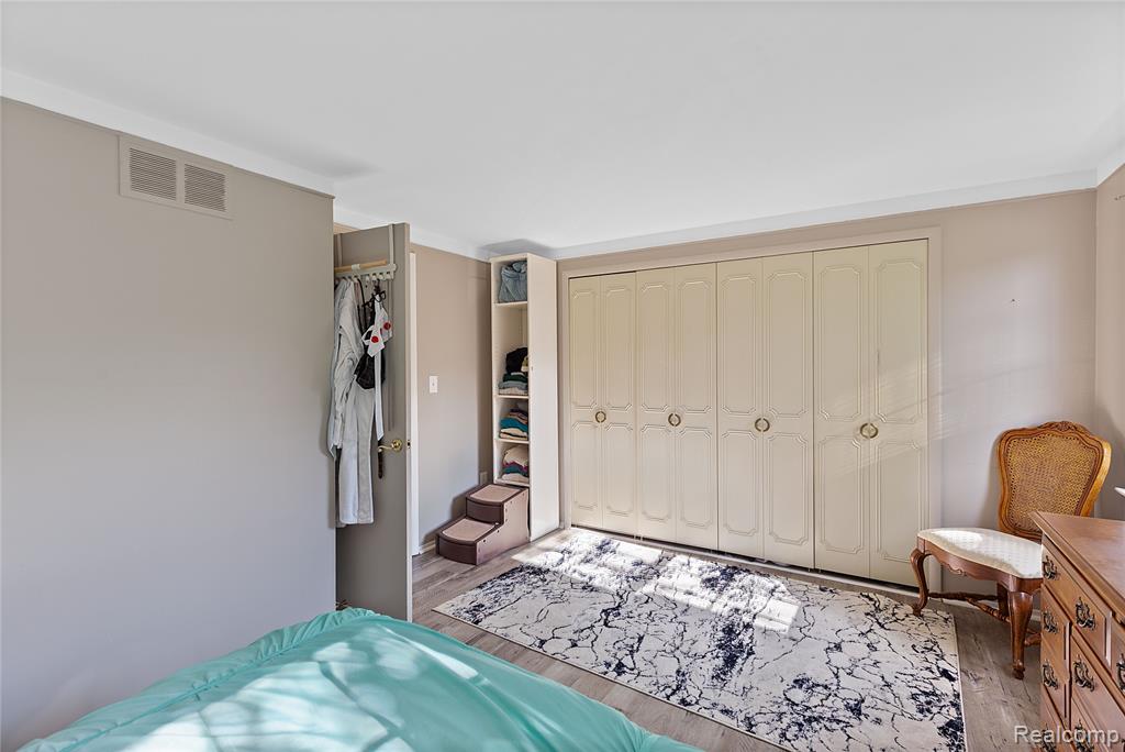 5768 Northfield Parkway, Troy, MI 48098 — Photo 15