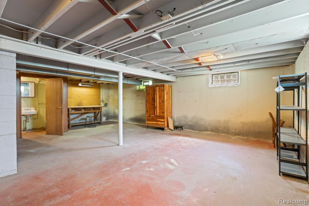 504 E LA SALLE Avenue, Royal Oak, MI 48073 — Photo 23