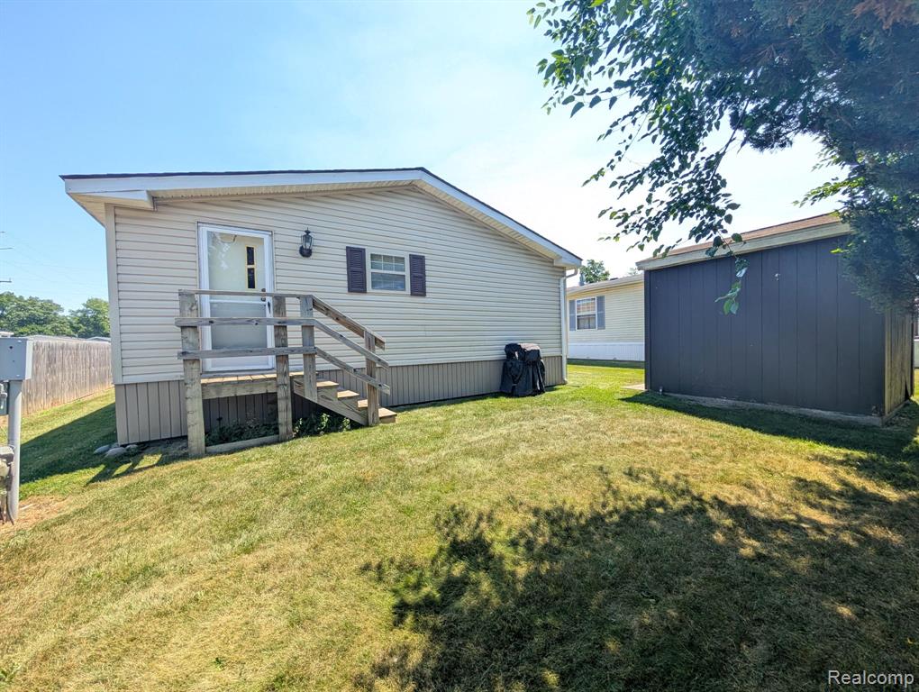 59 Foxpointe Court, Swartz Creek, MI 48473 — Photo 16