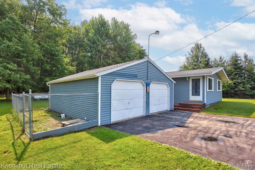 5741 S Merrill Road, Merrill, MI 48637 — Photo 21
