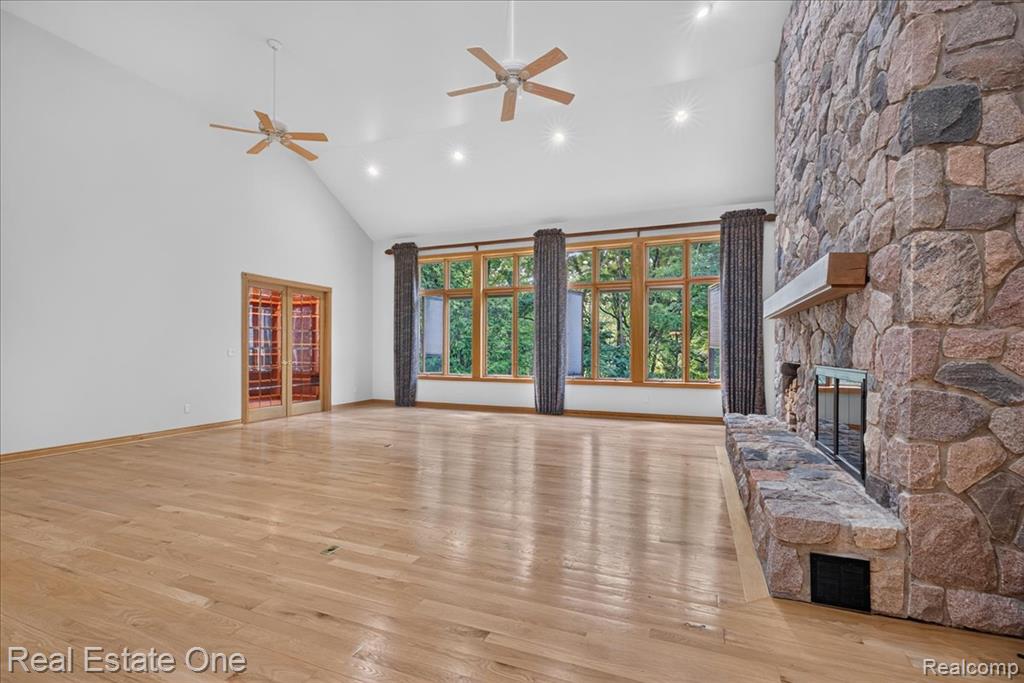 425 Courtney Road, Leonard, MI 48367 — Photo 16