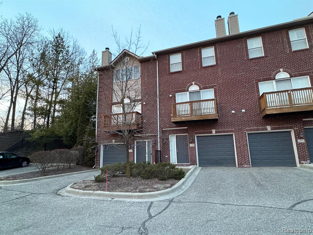 42480 Corlina Drive, Northville, MI 48167 — Photo 17