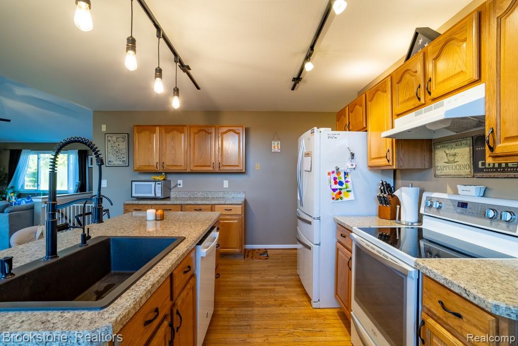 2168 Gravel Creek Road, North Branch, MI 48461 — Photo 17