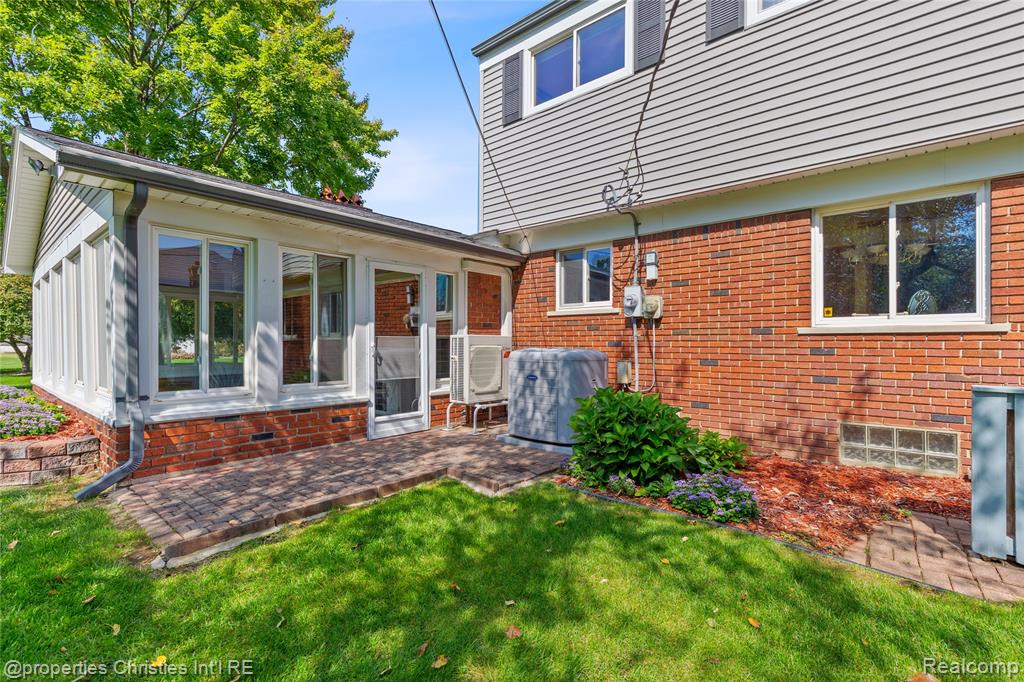 6308 Donnybrook Drive, Shelby Twp, MI 48316 — Photo 48