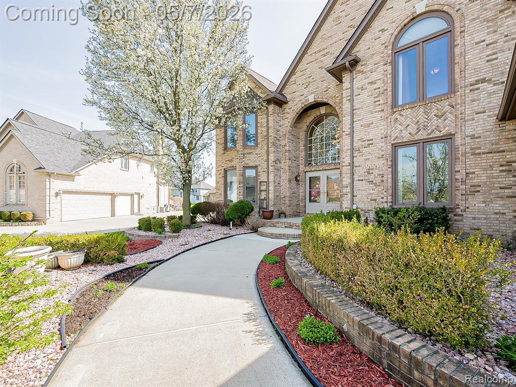 43376 Chester Drive, Sterling Heights, MI 48314 — Photo 8