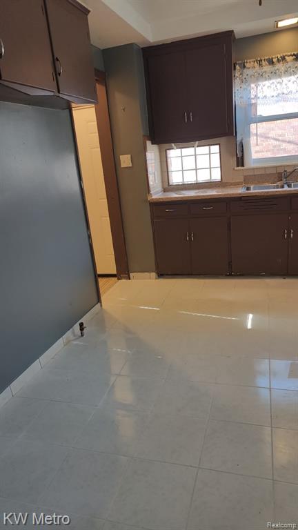 8272 E Outer Drive, Detroit, MI 48213 — Photo 10