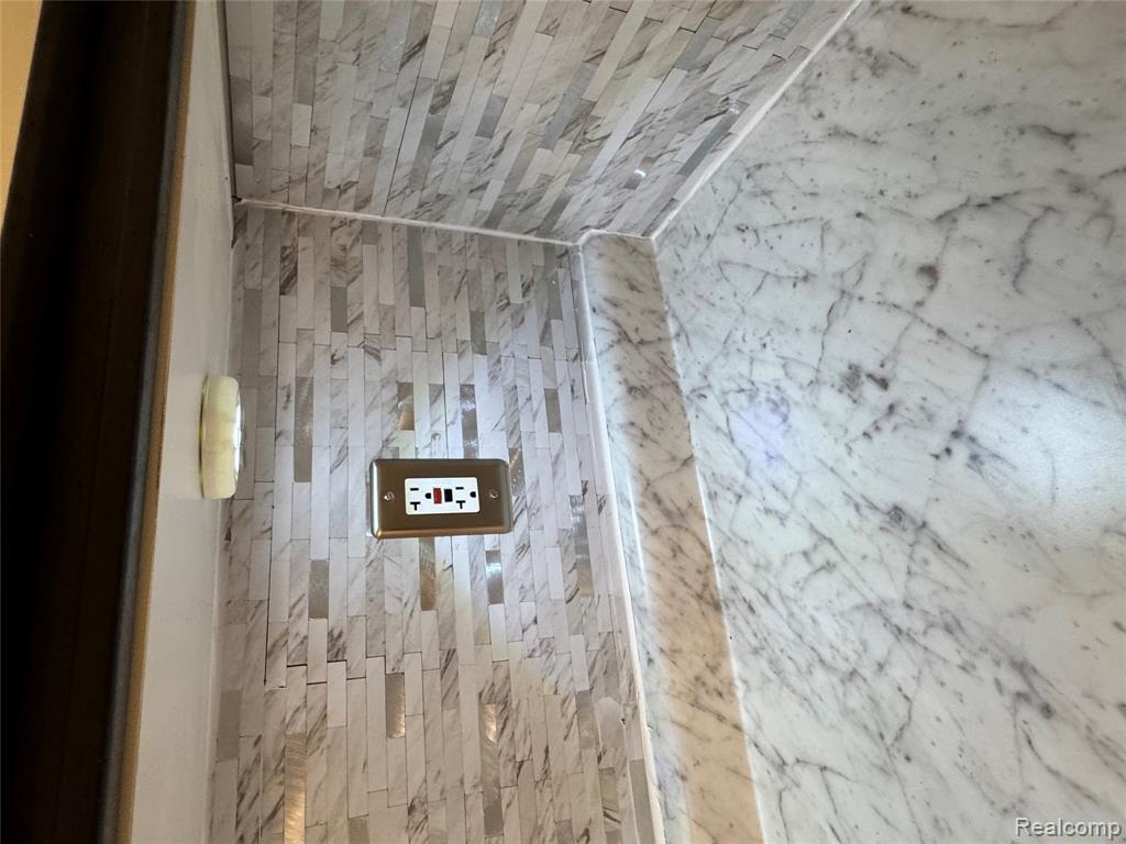 4165 Berkshire Drive, Sterling Heights, MI 48314 — Photo 13