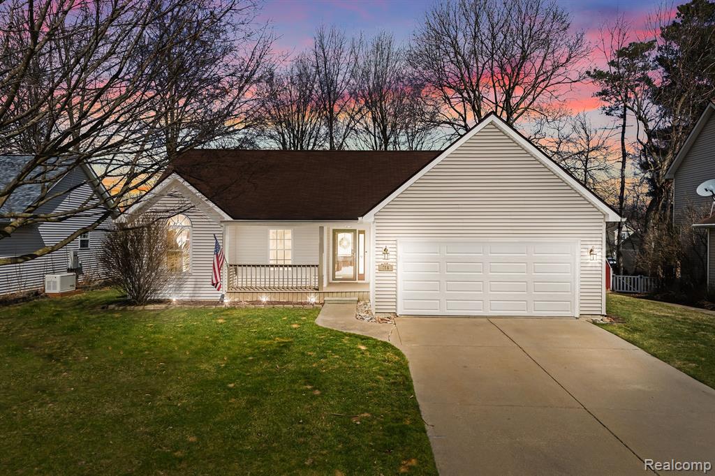 755 1ST Street, Fenton, MI 48430 — front exterior