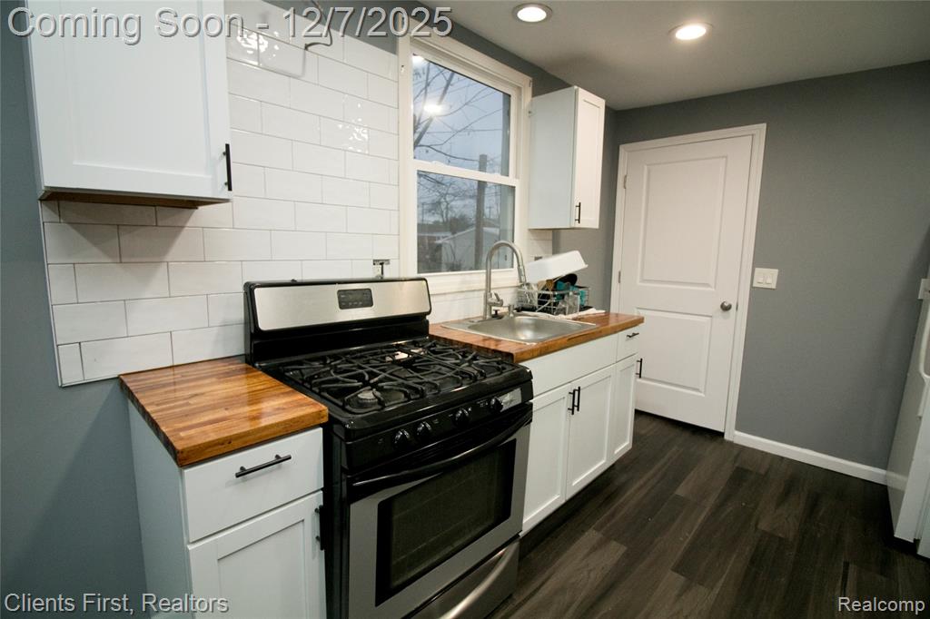 5654 Bedford Street, Dearborn Heights, MI 48125 — Photo 16