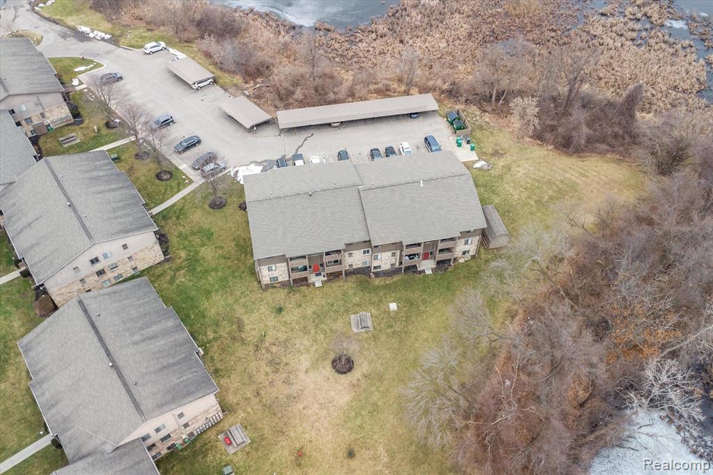8719 Meadowbrook Drive, #5, Brighton, MI 48116 — Photo 5