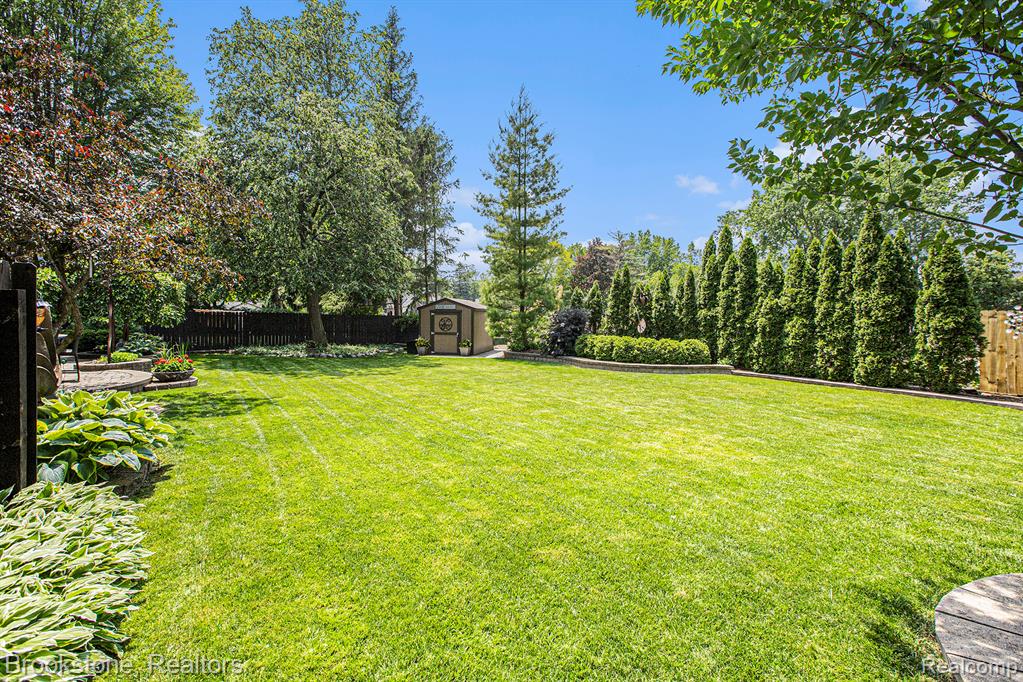 4057 Cypress Drive, Troy, MI 48085 — Photo 48