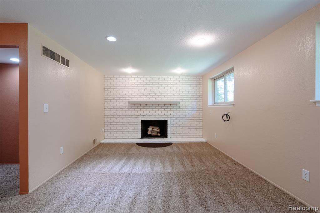 45429 Brunswick Drive, Canton, MI 48187 — Photo 22