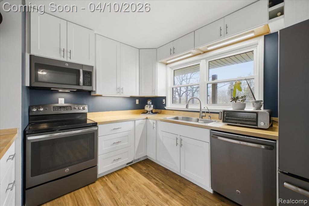 9272 Green Road, Goodrich Vlg, MI — Photo 18