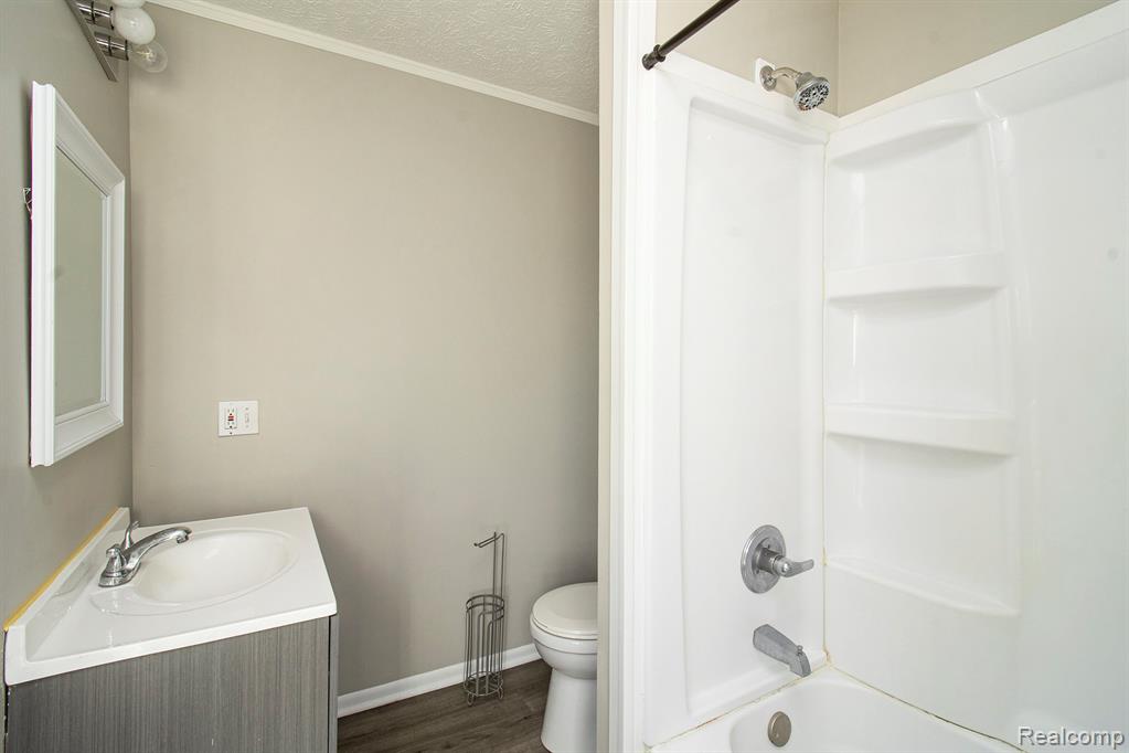 512 E Main Street, Pinckney, MI 48169 — Photo 26