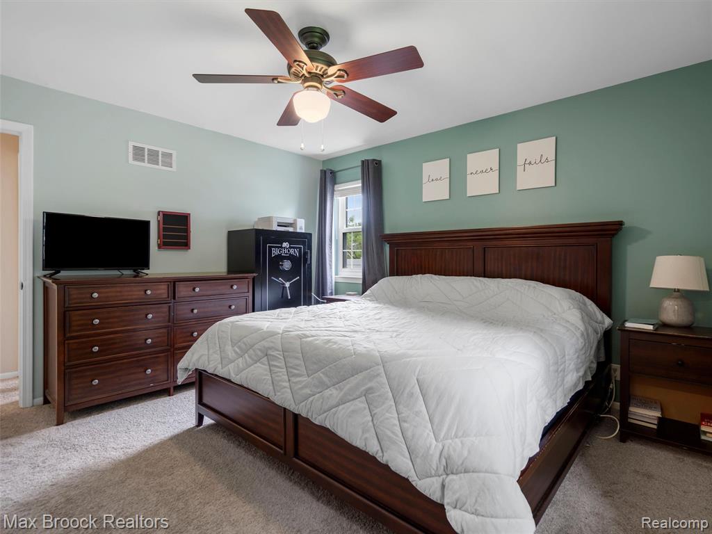 54241 Sunderland Drive, Shelby Twp, MI 48316 — Photo 27