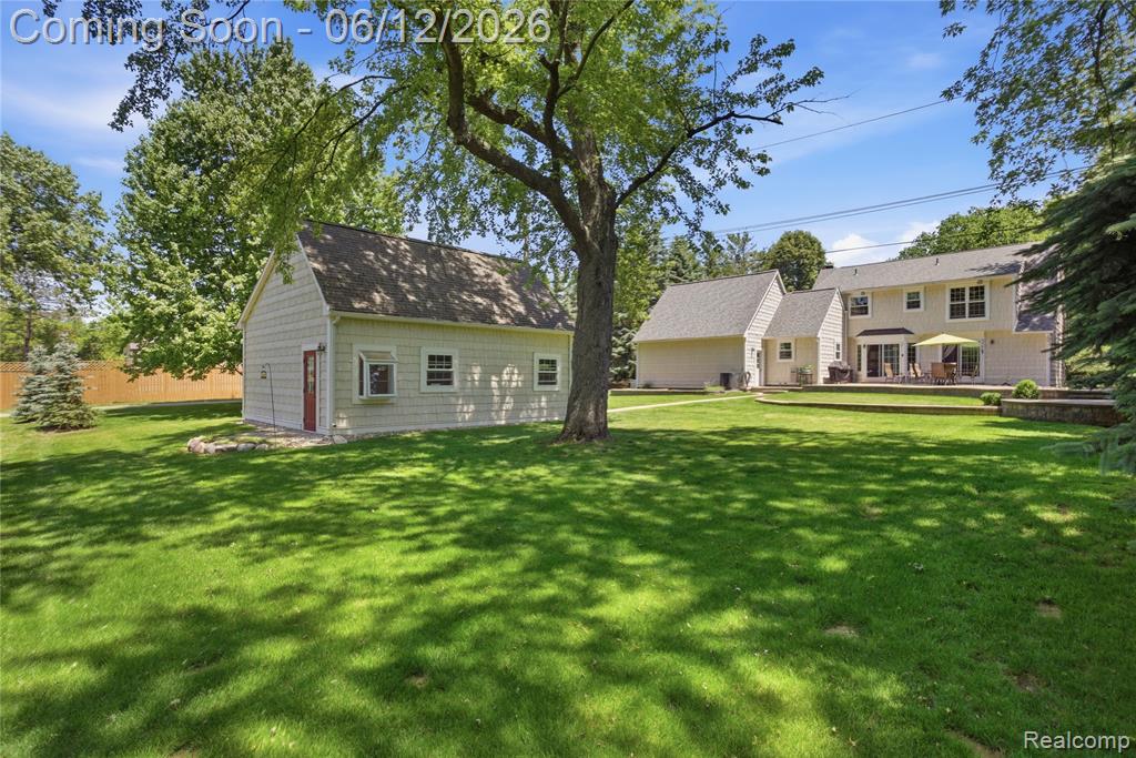 830 Hemingway Road, Lake Orion, MI 48362 — Photo 3