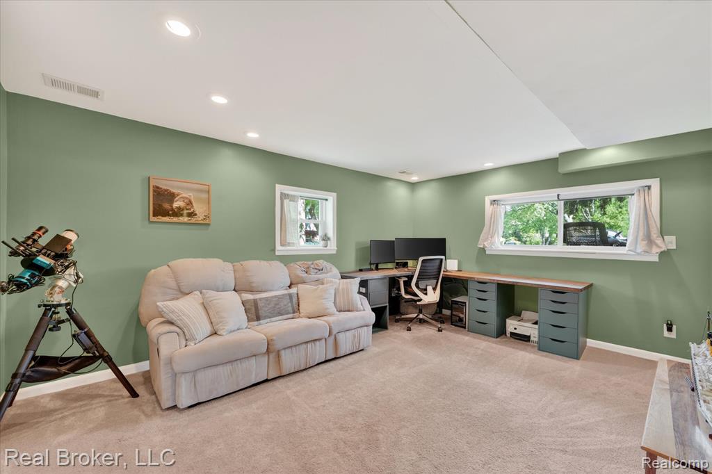 6551 Duffield Street, West Bloomfield, MI 48324 — Photo 18