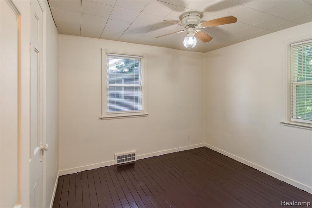 13118 FRANKFORT Street, Detroit, MI 48213 — Photo 13