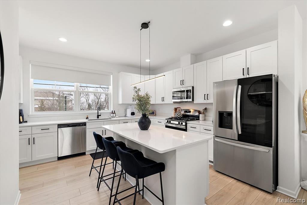 3951 Trailwaycommons Circle, Auburn Hills, MI 48326 — Photo 19