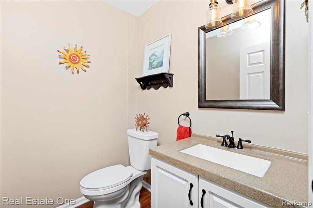 805 WOODLEIGH Way, Oxford, MI 48371 — Photo 42