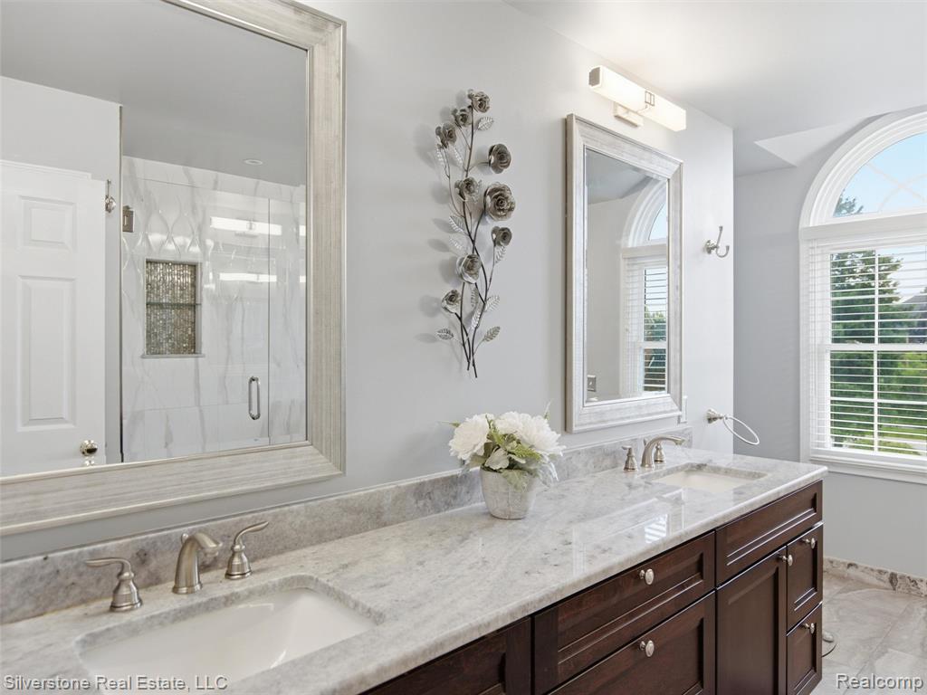 6577 Edith Court, Troy, MI 48085 — Photo 38