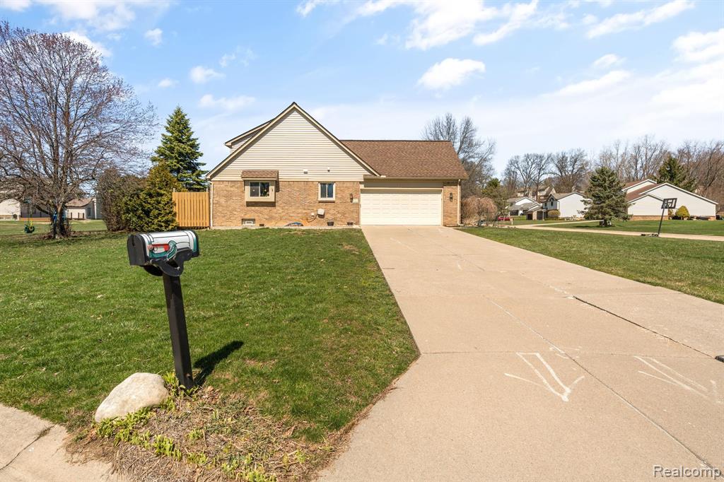 512 WILLIAMSPORT, White Lake, MI — Photo 44