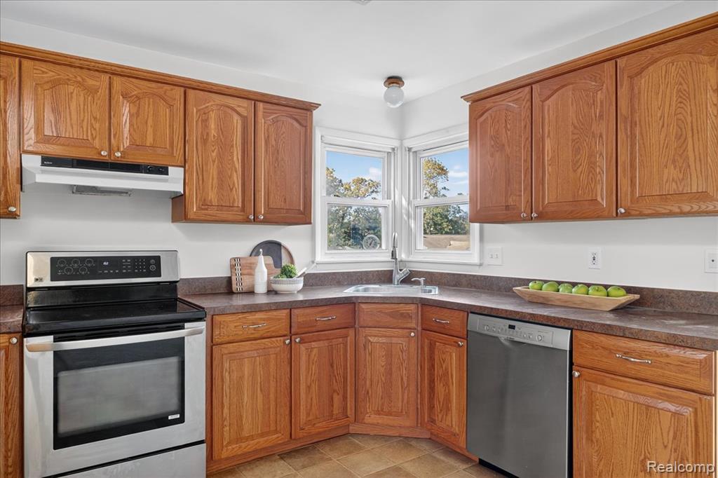 4227 Lanette Drive, Waterford, MI 48328 — Photo 21