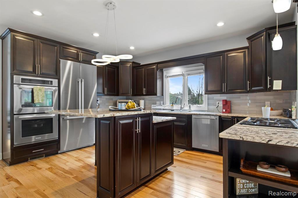900 MCDONALD Drive, Northville, MI 48167 — Photo 16