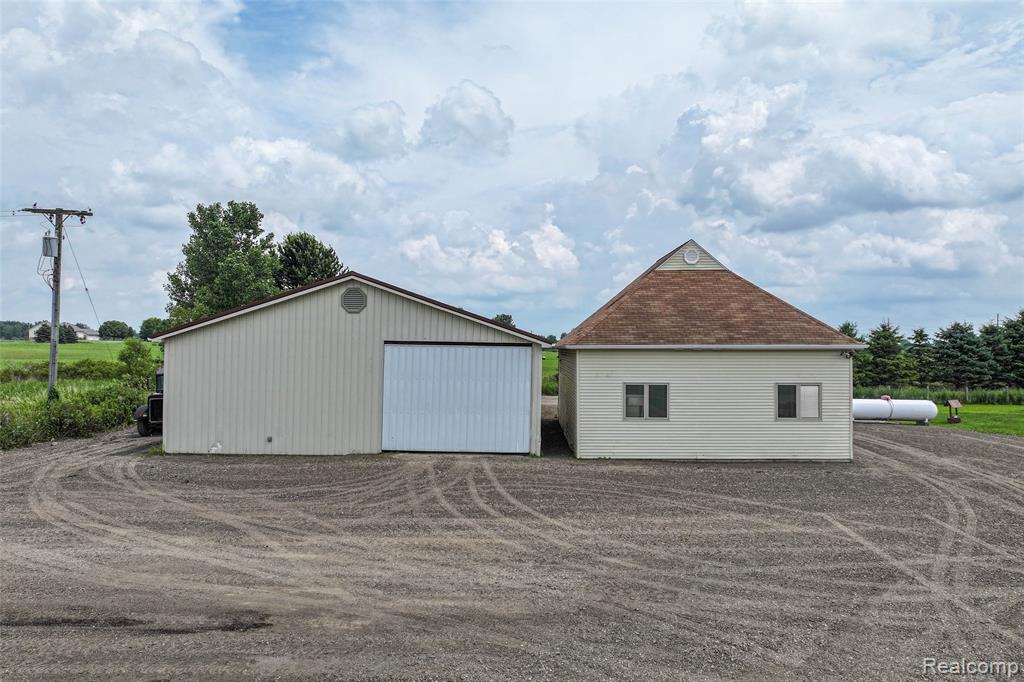 5465 Maple Valley Road, Brown, MI 48416 — Photo 42