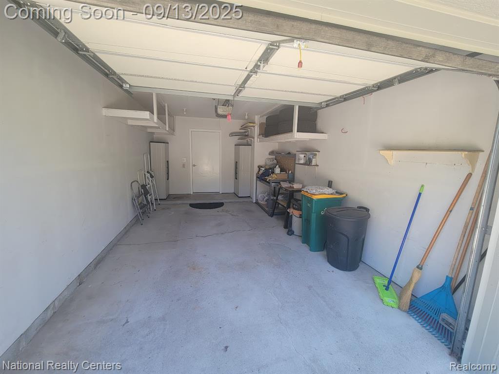 21295 Juniper Court, Farmington Hills, MI 48336 — Photo 24
