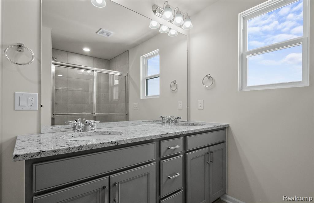 4044 Nottingham Circle, Clarkston, MI — Photo 14